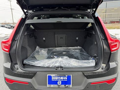 New 2026 Volvo EX40 Plus w/ Climate Package image 13