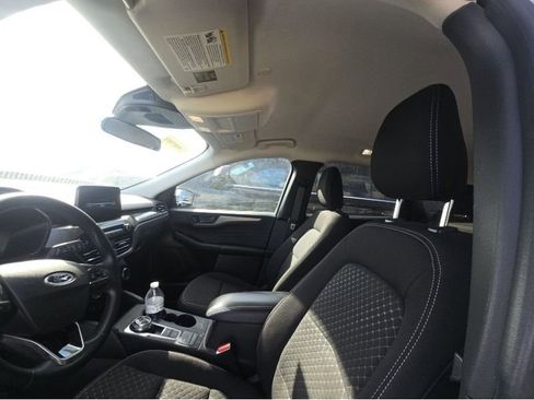 Used 2023 Ford Escape Active image 25