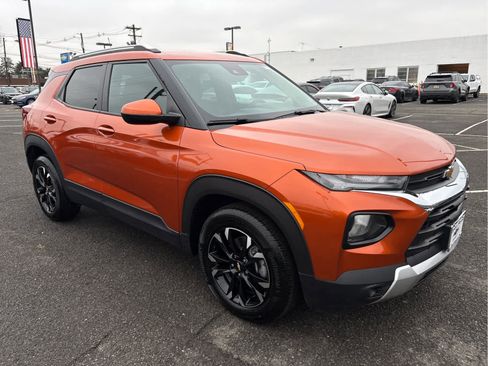 Used 2023 Chevrolet TrailBlazer LT w/ Convenience Package image 1