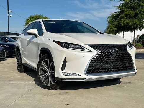 Used 2022 Lexus RX 350L FWD w/ Premium Package image 2