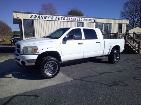 Used 2007 Dodge Ram 2500 Truck Laramie image 3
