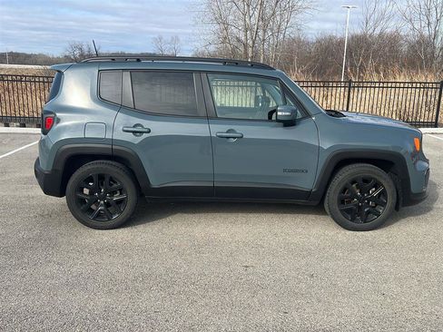 Used 2019 Jeep Renegade Altitude w/ Quick Order Package 2XM image 14