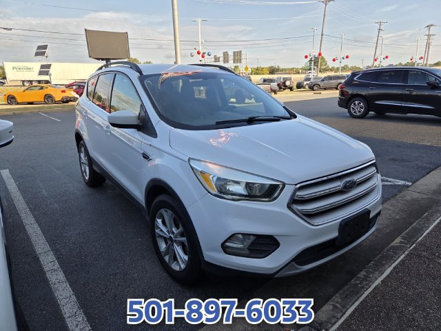 Used 2018 Ford Escape SE FWD image 3