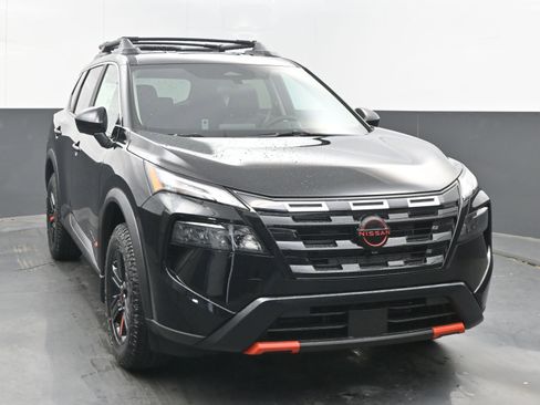 New 2026 Nissan Rogue SV image 2