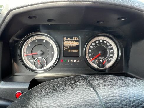 Used 2017 RAM 2500 Tradesman w/ Power & Remote Entry Group RWD image 12