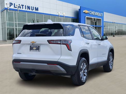 New 2027 Chevrolet Equinox LT FWD image 5