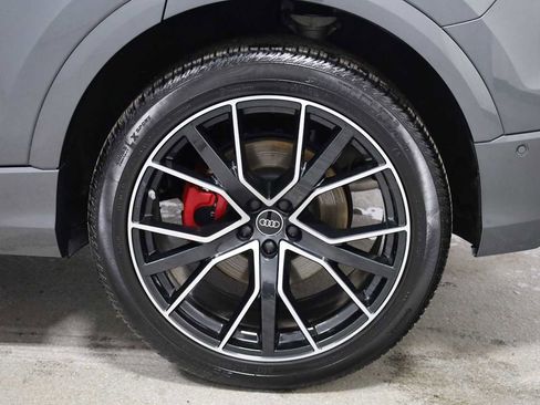 Used 2023 Audi Q8 Premium Plus w/ Premium Plus Package image 37