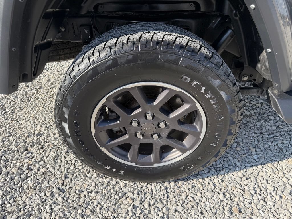 Used 2022 Jeep Gladiator Overland AWD/4WD image 29