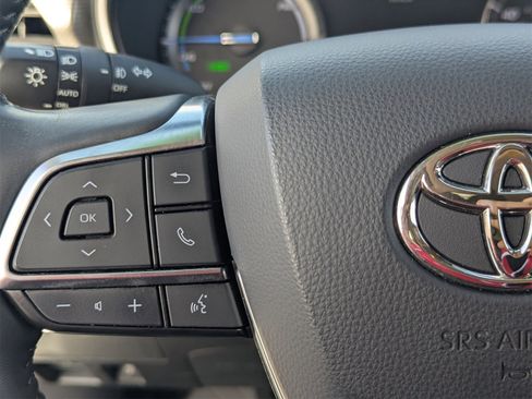 Used 2020 Toyota Highlander Platinum image 26