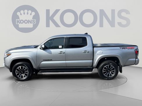 Used 2023 Toyota Tacoma TRD Sport w/ Advanced Technology Package AWD/4WD image 2