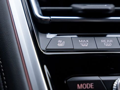 New 2026 BMW M850i xDrive w/ M Carbon Exterior Package image 28