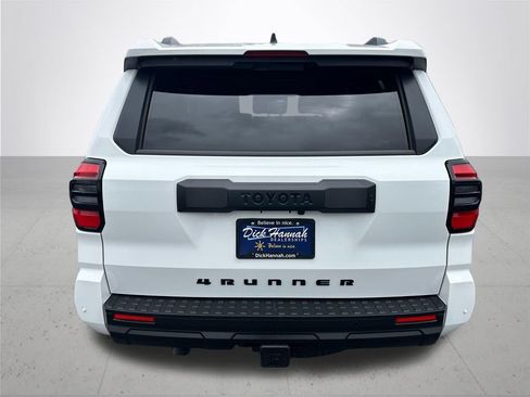 Used 2026 Toyota 4Runner TRD Off-Road Premium AWD/4WD image 8