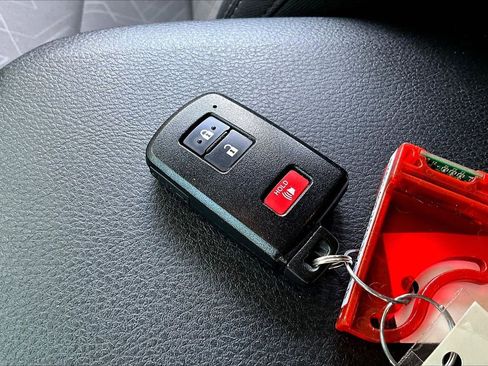 Used 2023 Toyota Tacoma TRD Sport image 35