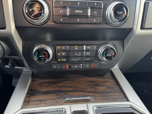 Used 2019 Ford F150 Lariat w/ Equipment Group 502A Luxury image 16