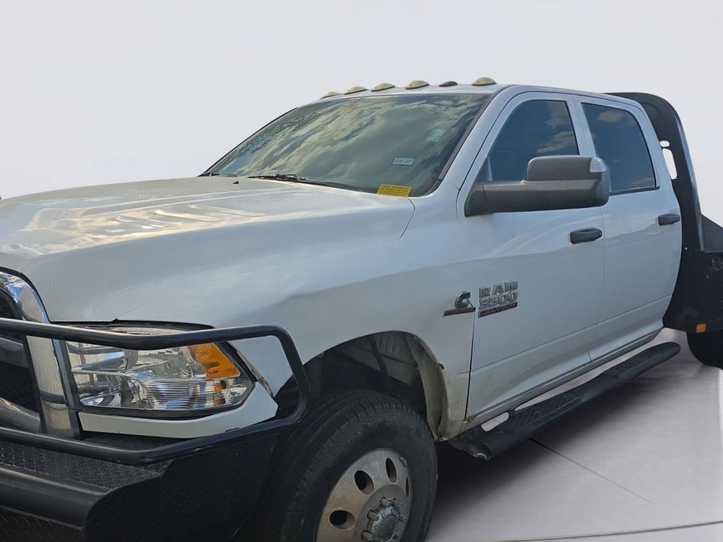 Used 2018 RAM 3500 Tradesman w/ Chrome Appearance Group AWD/4WD image 1