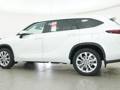New 2026 Toyota Highlander Limited image 53