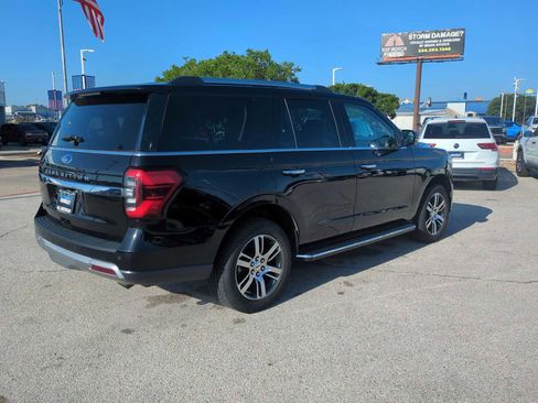 Used 2023 Ford Expedition Limited image 8