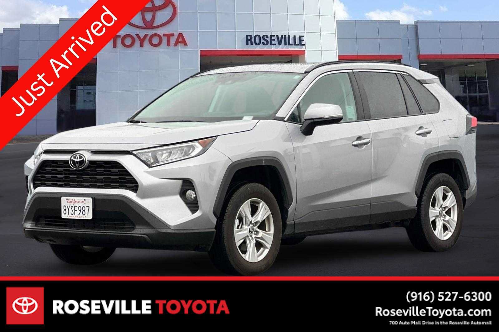 Used 2021 Toyota RAV4 XLE w/ Convenience Package AWD/4WD image 1