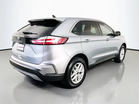 Used 2024 Ford Edge SEL AWD/4WD image 7