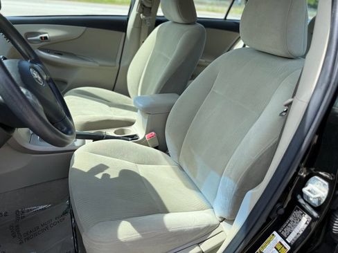 Used 2012 Toyota Corolla LE FWD image 23