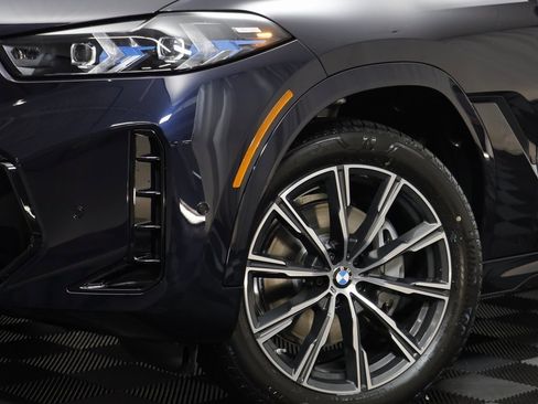 New 2026 BMW X6 xDrive40i image 3