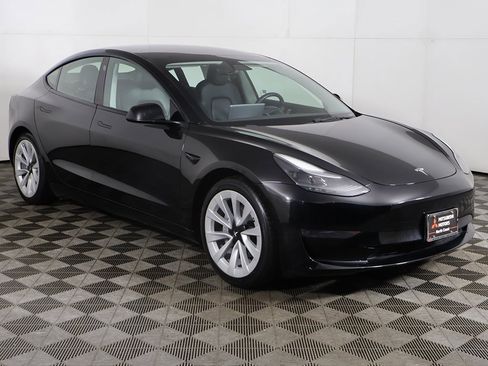 Used 2023 Tesla Model 3 Standard Range image 53
