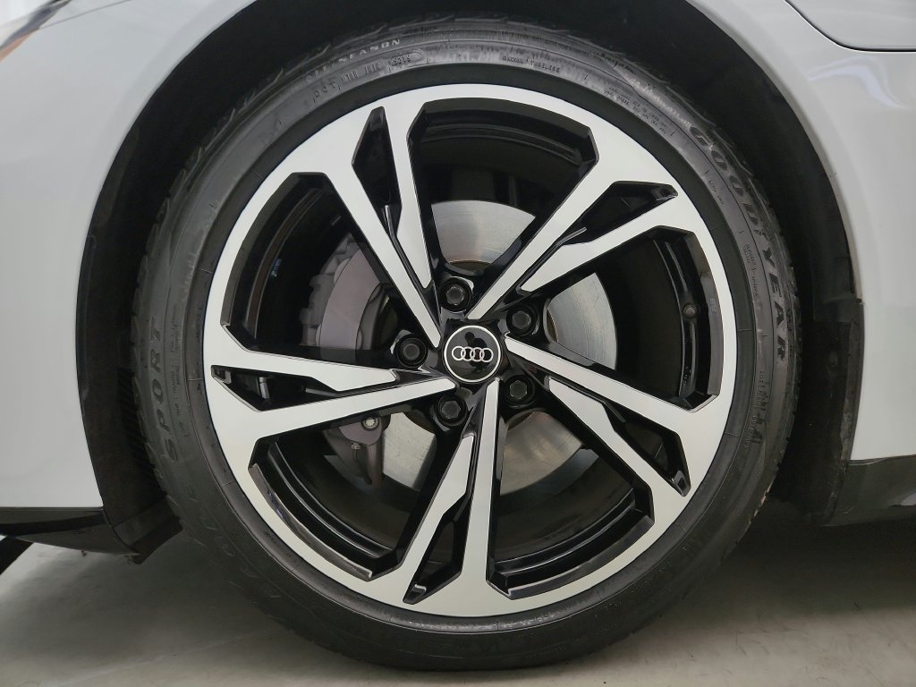 Used 2023 Audi e-tron GT Premium Plus w/ Performance Package AWD/4WD image 37