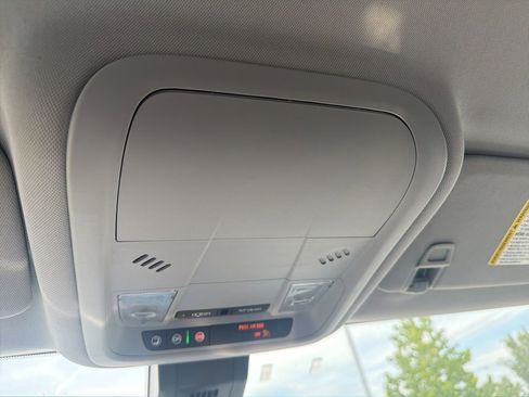 Used 2024 Chevrolet Equinox LS w/ LS Convenience Package FWD image 16