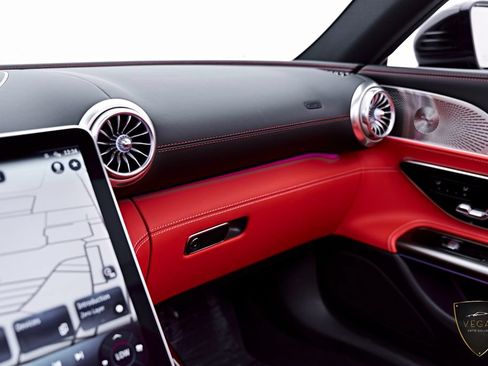 Used 2025 Mercedes-Benz SL 43 AMG w/ Driver Assistance Package image 88