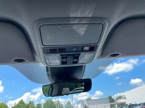Certified 2024 Honda Odyssey Elite image 16