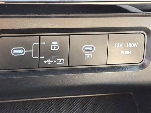 Certified 2025 Hyundai Tucson Limited image 24