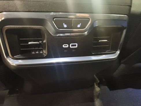 Used 2023 Chevrolet Silverado 1500 LTZ w/ LTZ Premium Package AWD/4WD image 38