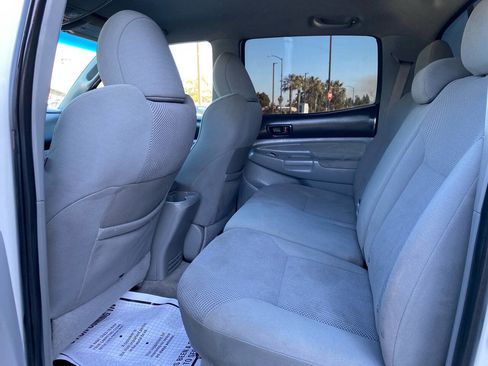 Used 2010 Toyota Tacoma 4x4 Double Cab image 11