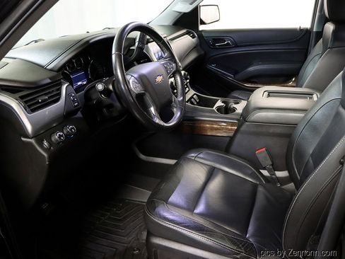 Used 2019 Chevrolet Tahoe LT image 12