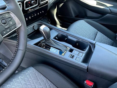 Used 2026 Nissan Sentra SV w/ SV Convenience Package FWD image 21