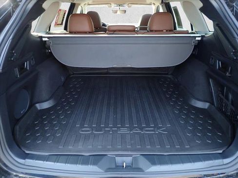 Used 2020 Subaru Outback Touring XT image 8