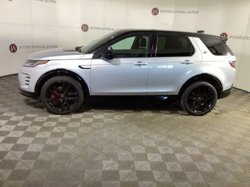 Used 2024 Land Rover Discovery Sport Dynamic SE AWD/4WD image 7