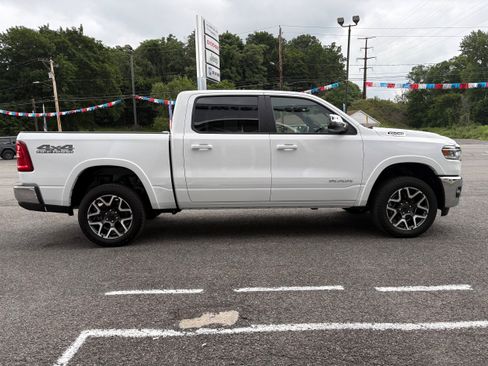 Used 2025 RAM 1500 Laramie w/ Off Road Group AWD/4WD image 6