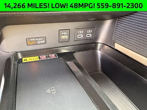 Used 2025 Toyota Camry SE FWD image 20