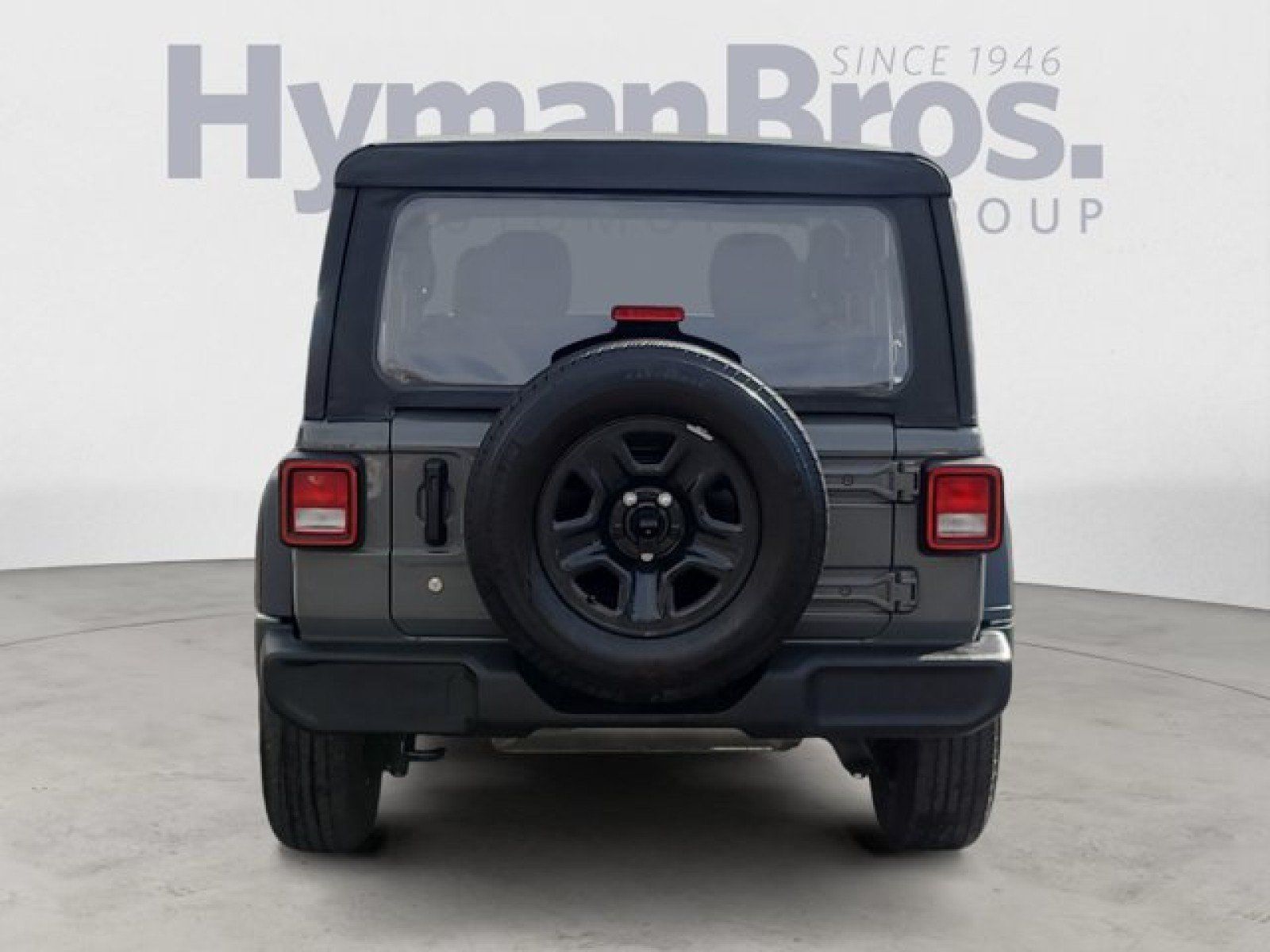 Used 2021 Jeep Wrangler Sport AWD/4WD image 4