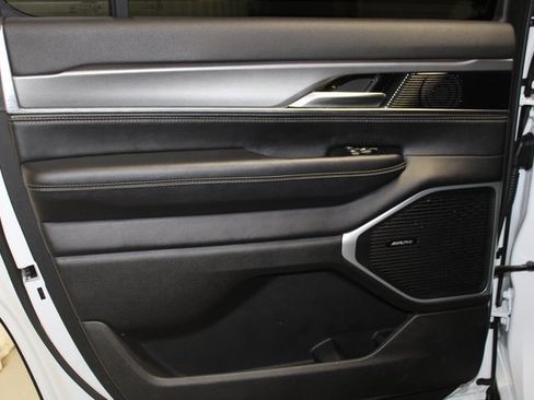 Used 2023 Jeep Wagoneer Series II image 17