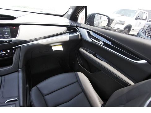 New 2026 Cadillac XT5 Premium Luxury w/ Driver Assist Package FWD image 10