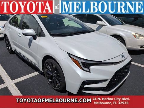 Used 2026 Toyota Corolla SE FWD image 1