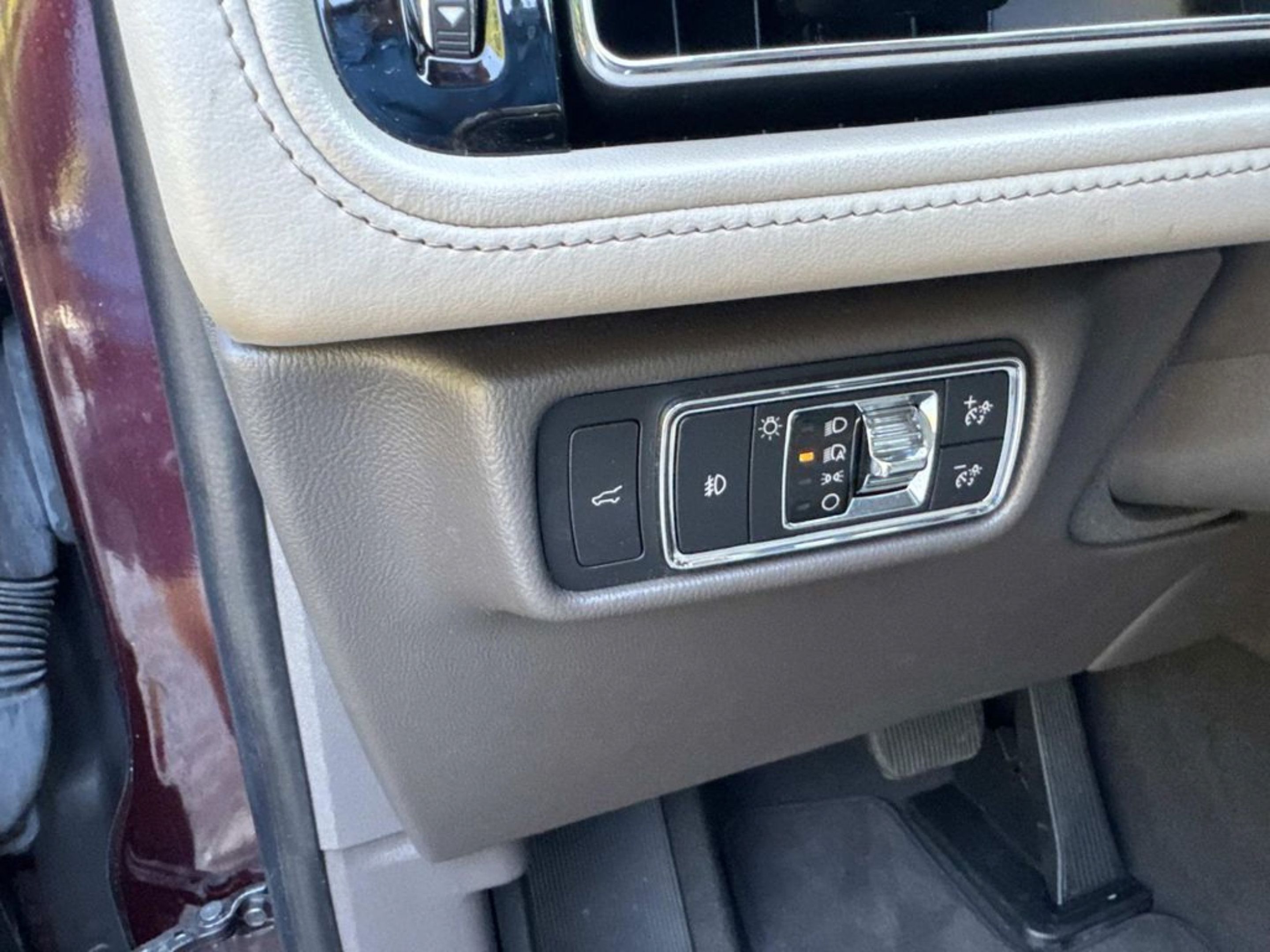 Used 2021 Lincoln Aviator Reserve w/ Elements Package Plus AWD/4WD image 26