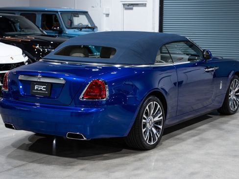 Used 2016 Rolls-Royce Dawn image 13