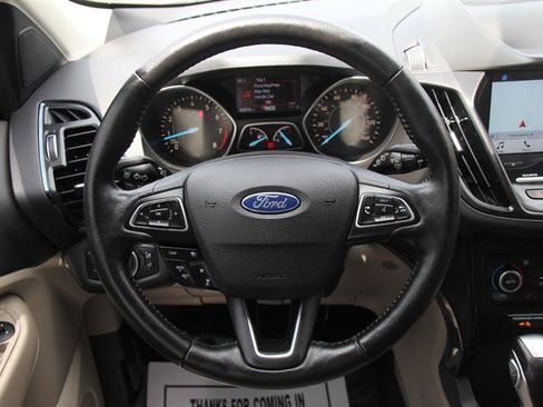 Used 2019 Ford Escape Titanium AWD/4WD image 26