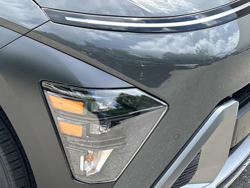 New 2026 Hyundai Kona Limited FWD image 10