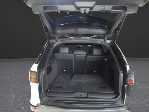 Used 2019 Land Rover Range Rover Sport HSE image 28