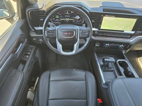 Used 2023 GMC Sierra 1500 SLT w/ SLT Premium Package AWD/4WD image 18