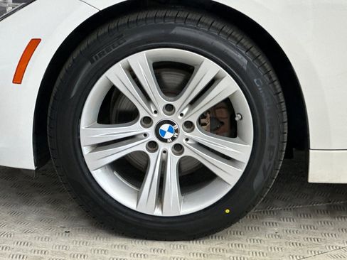 Used 2018 BMW 330i xDrive 330i xDrive w/ Convenience Package image 11